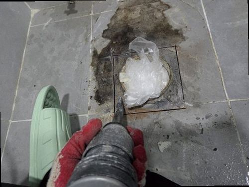 하남 누수탐지 압력 게이지와 누수 탐지 장비를 이용한 배관 검사