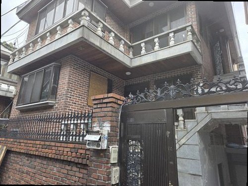 부여군 누수탐지 천장 누수 흔적과 배관 구조를 확인하는 현장