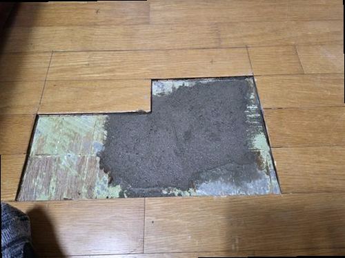 김포 누수탐지 벽지 들뜸과 벽면 얼룩이 나타난 누수 현장