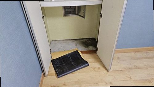 권선구 누수탐지 공압 게이지와 청음 장비로 배관 상태를 확인하는 과정