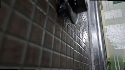 병점구 누수탐지 수도계량기와 배관 상태를 확인하는 현장 점검 모습