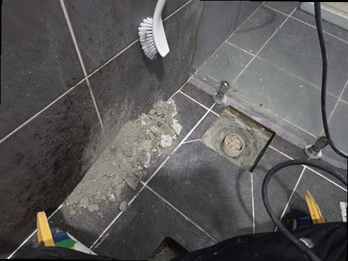 영종구 누수탐지 천장 물자국과 수분 상태를 확인하는 현장