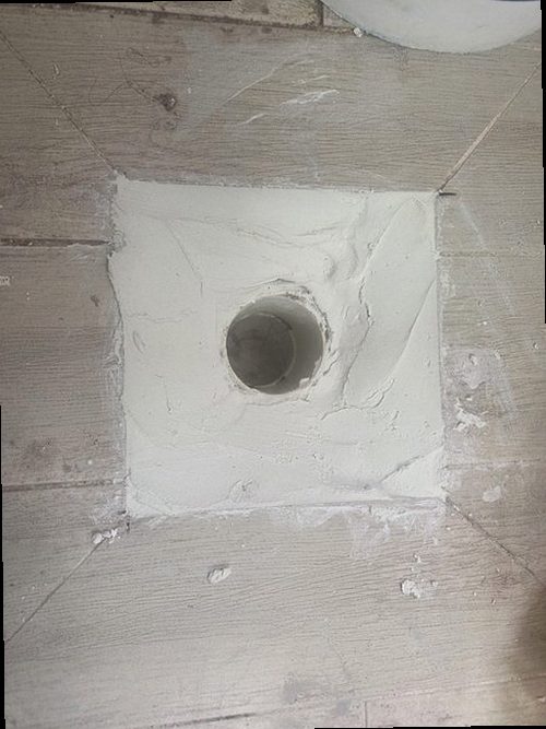 동래구 누수탐지 가스탐지기와 청음탐지기를 이용한 배관 점검 모습