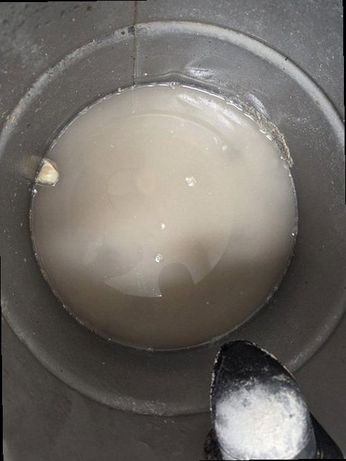광명 누수탐지 아파트 천장 누수 흔적과 벽면 백화 현상