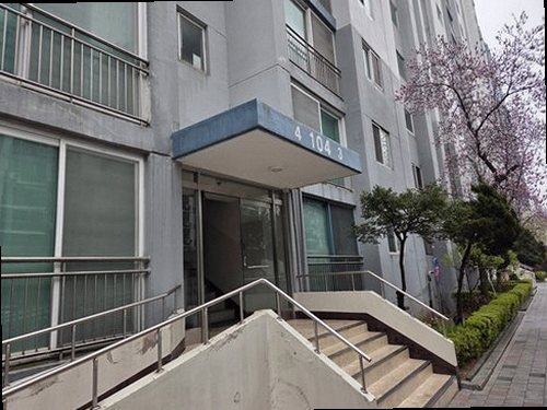 광명 누수탐지 배관 압력 측정과 청음 탐지를 진행하는 현장