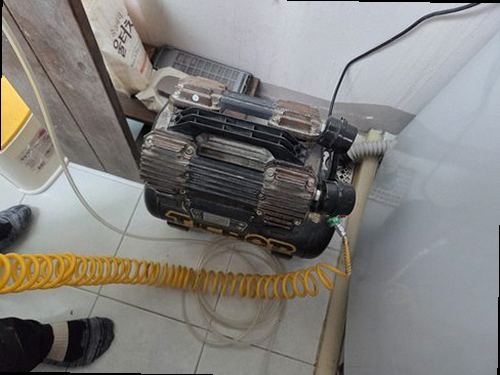 부산 서구 누수탐지 아래층 천장 누수 흔적과 점검 현장