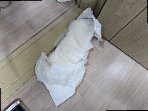 연수구 누수탐지 아래층 천장에 발생한 누수 물자국과 현장 점검 모습