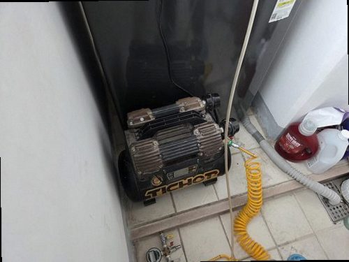 양평 누수탐지 누수 위치를 확인한 뒤 바닥을 최소 범위로 굴착하는 작업