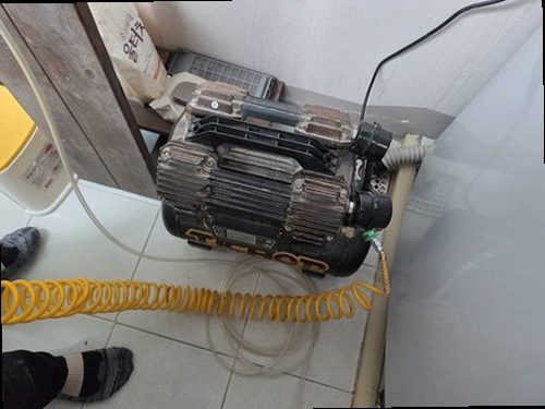 아산시 누수탐지 천장 얼룩과 벽면 수분 분포를 확인하는 현장 점검