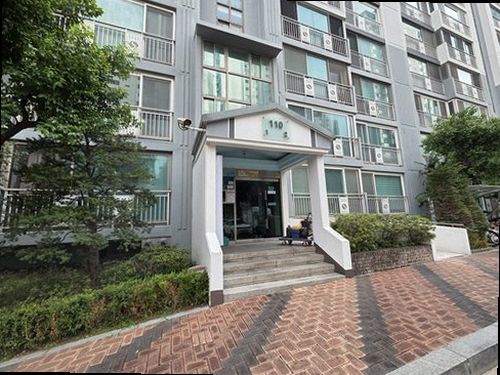 은평구 누수탐지 천장 누수 흔적과 점검 장비를 확인하는 현장