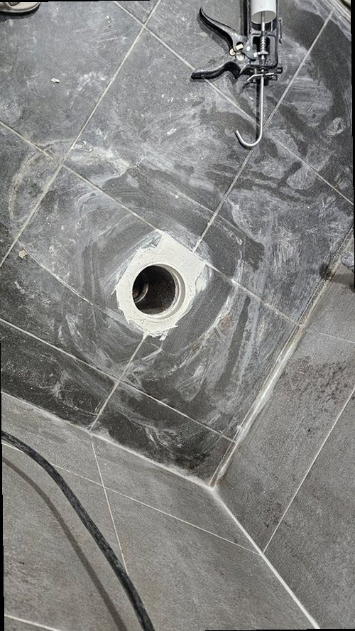 부산 동구 누수탐지 수도계량기 별침과 압력 게이지를 확인하는 누수 검사