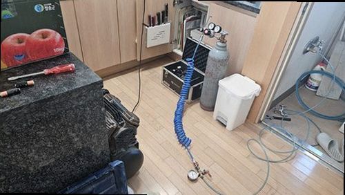파주 누수탐지 누수 피해가 발생한 천장과 바닥의 수분 상태 확인